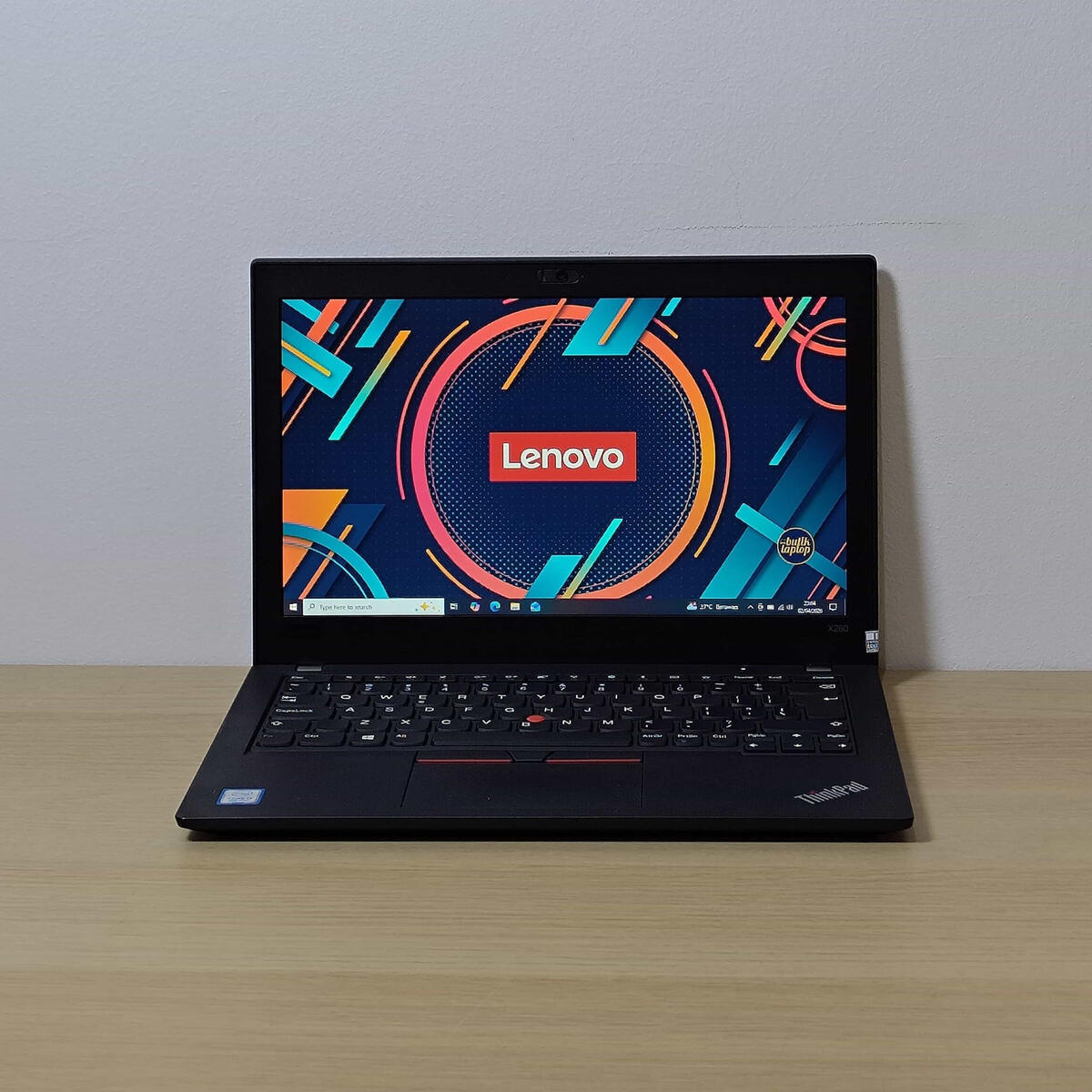 Lenovo Thinkpad X280 Depan Tengah Lenovo Thinkpad X280 Depan Tengah Butik Laptop