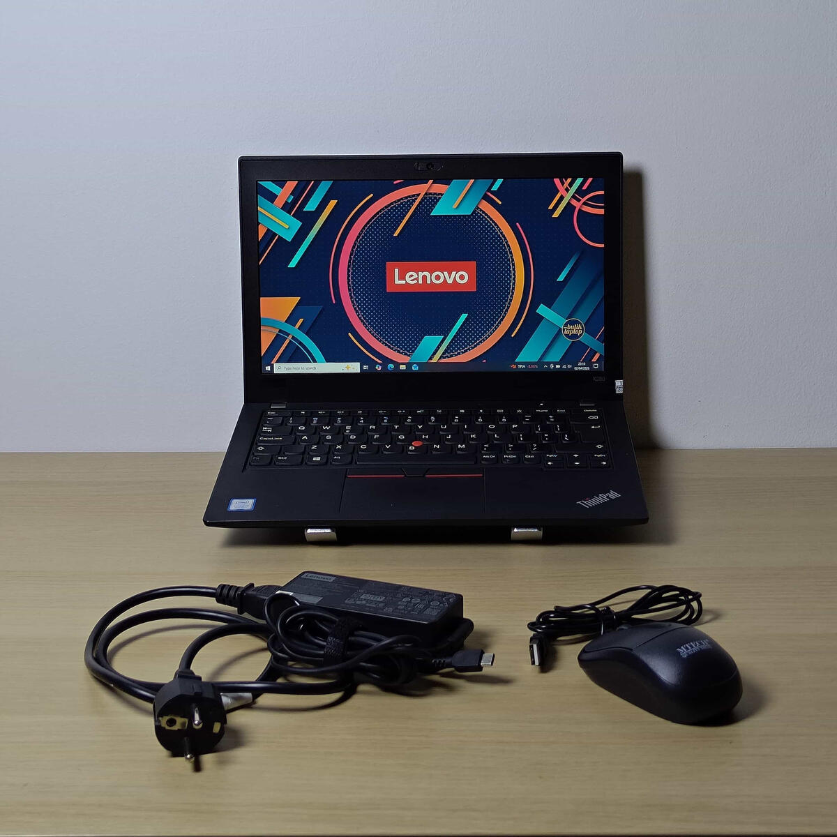 Lenovo Thinkpad X280 Kelengkapan dan Bonus Lenovo Thinkpad X280 Kelengkapan dan Bonus Butik Laptop